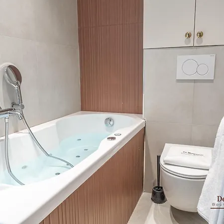 شقة De Montescal - Hot Tub And Ac Cosy A Prime Location 40m2 *