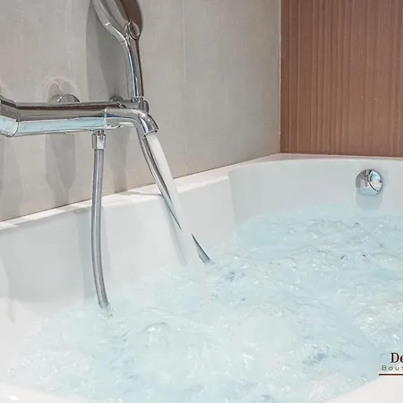 De Montescal Hot Tub Ac Wonder Paris