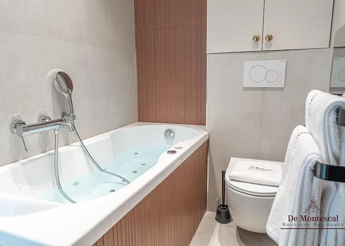 Daire Montparnasse- Hot Tub And Ac Cosy A Prime Location 40m2 *