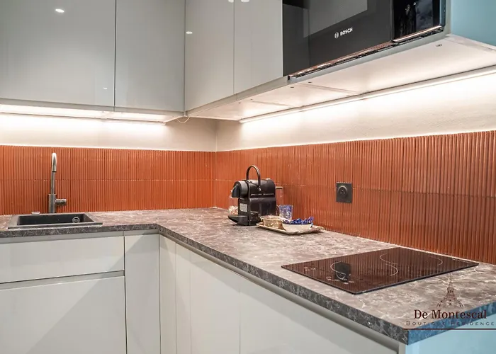 Daire Montparnasse- Hot Tub And Ac Cosy A Prime Location 40m2 Paris